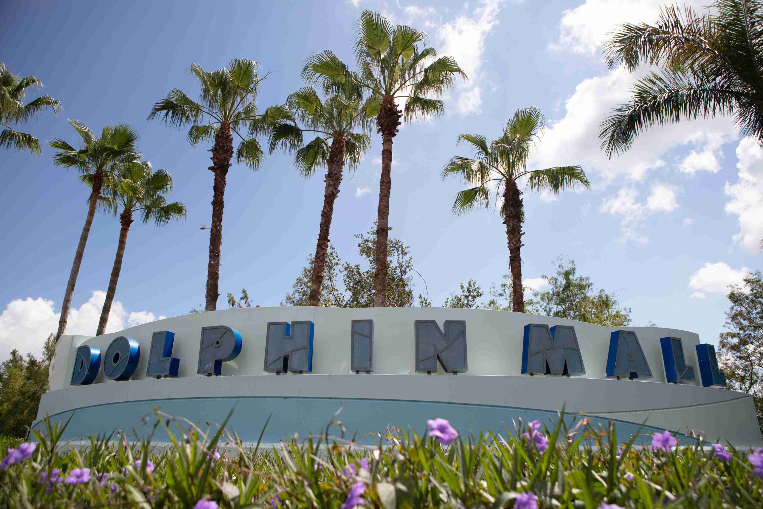 Dophin Mall (Courtesy GMCVB)