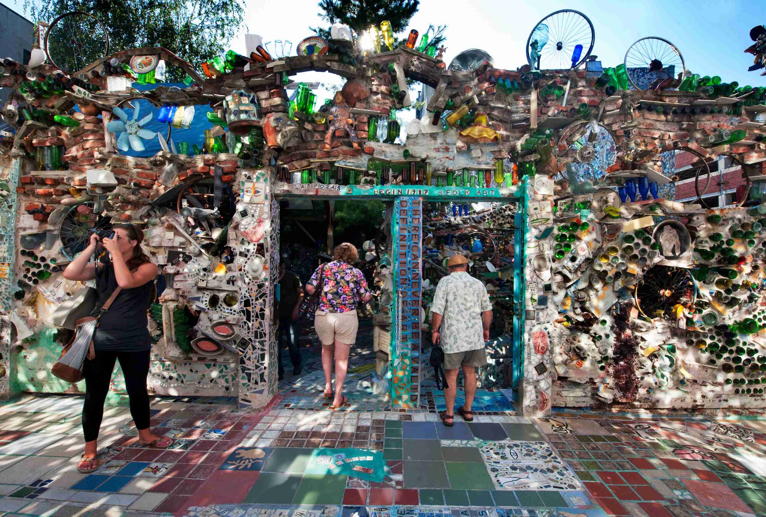 Philadelphia's Magic Gardens (Photo by R. Kennedy for VISIT PHILADELPHIA®)