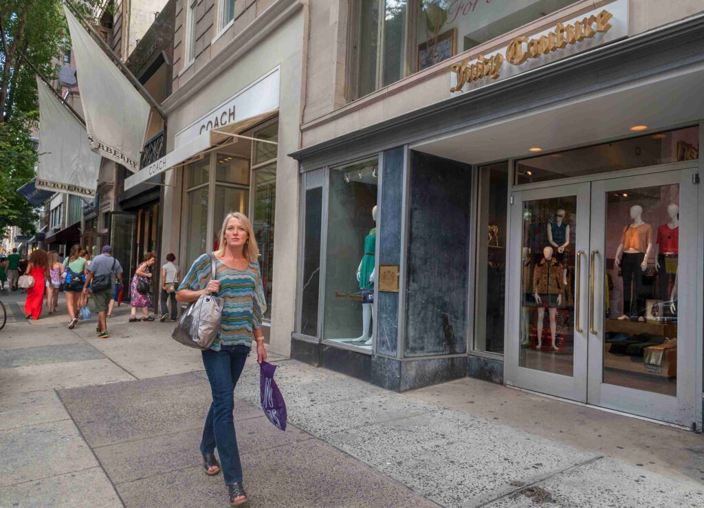 Rittenhouse Square (Photo by R. Kennedy for VISIT PHILADELPHIA®)