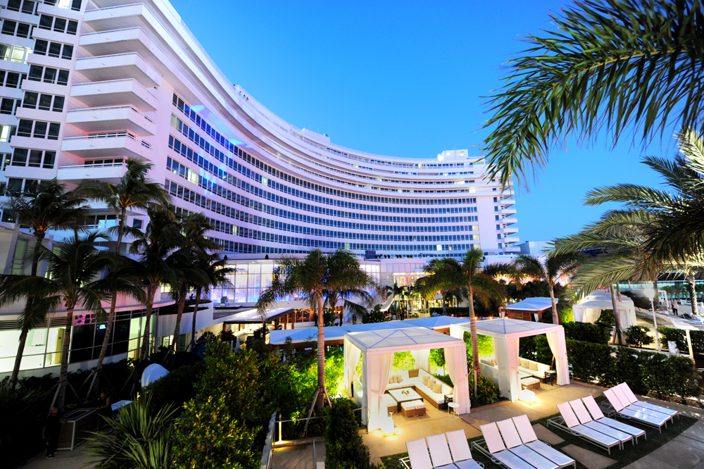 Fontainebleau Miami Pool Cabanas (Courtesy Greater Miami Convention & Visitors Bureau)