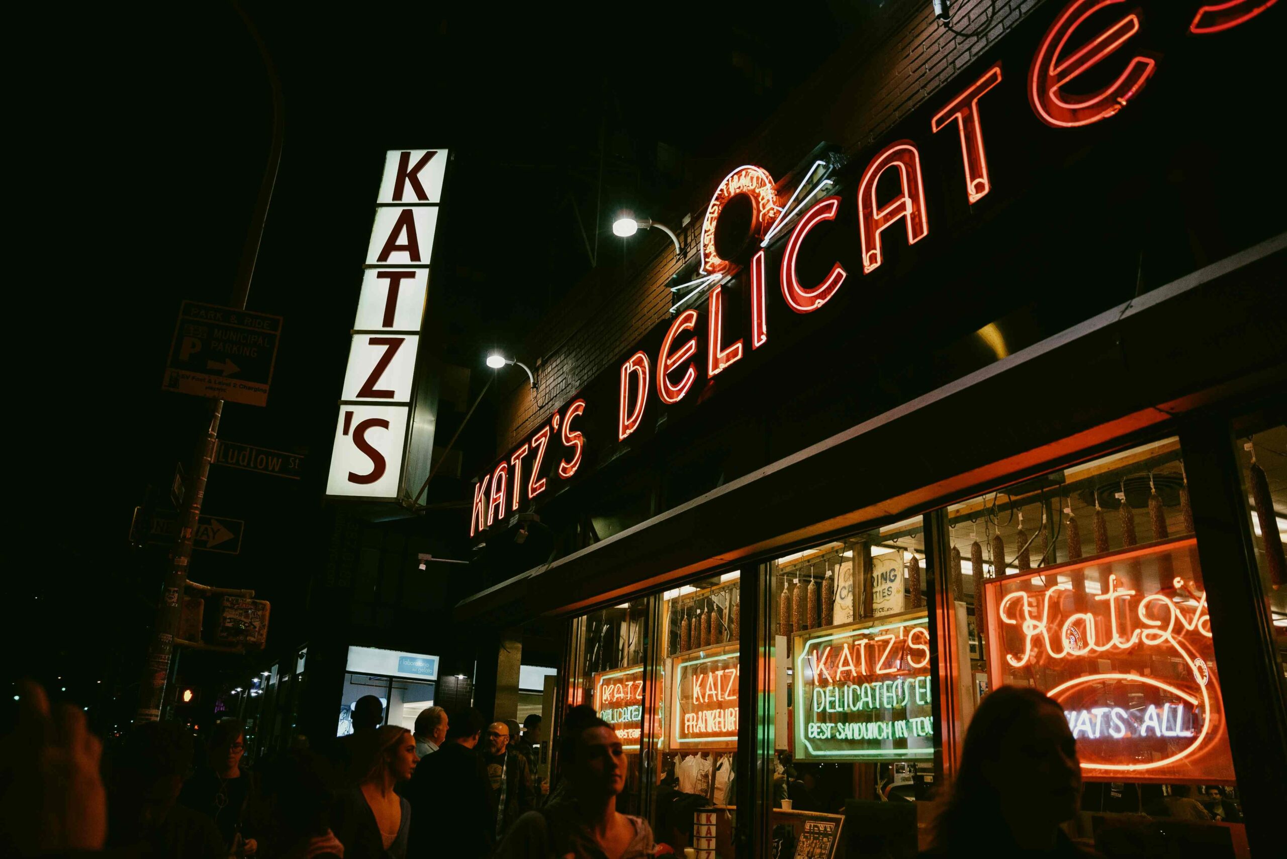 Katz's Delicatessen (©Stephen Han)