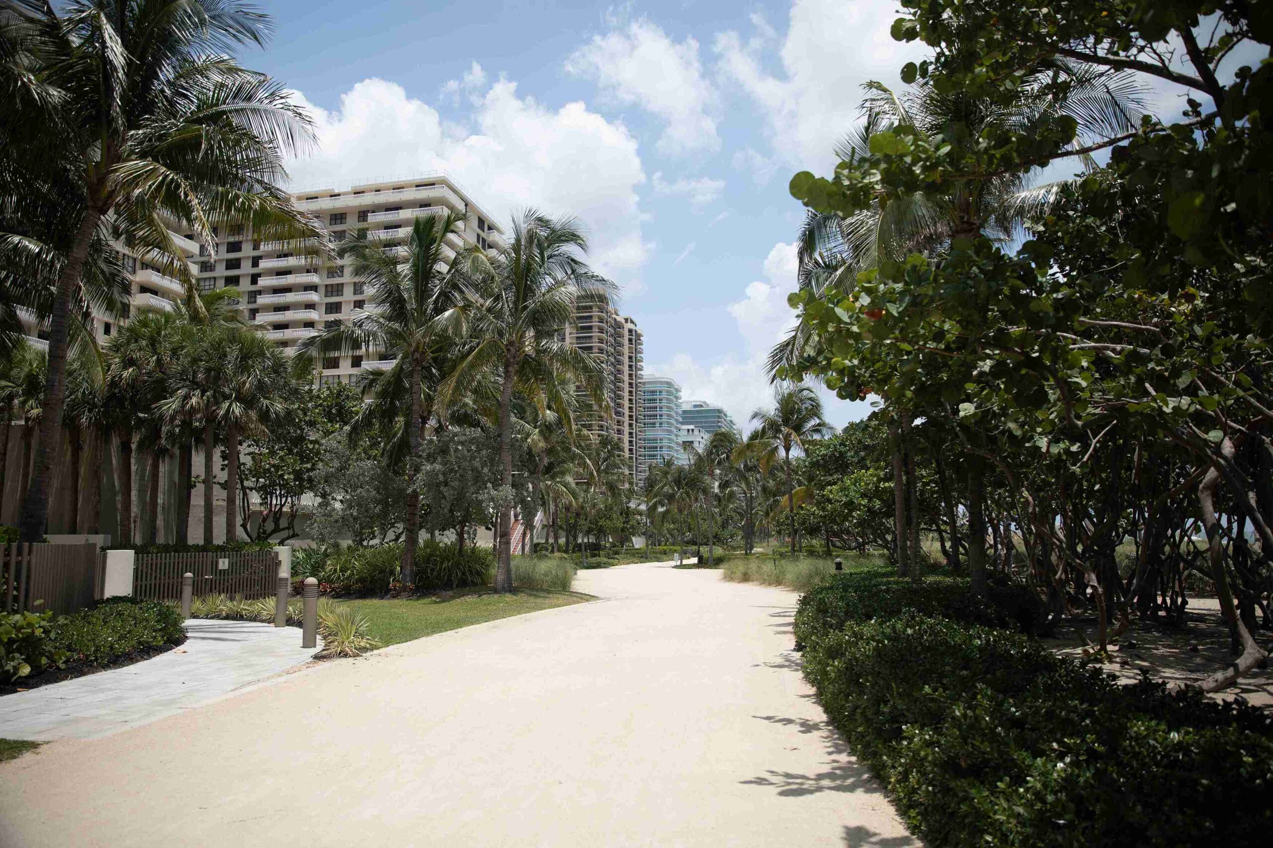 Bal Harbour (Photo courtesy of the GMCVB – http://MiamiandMiamiBeach.com)