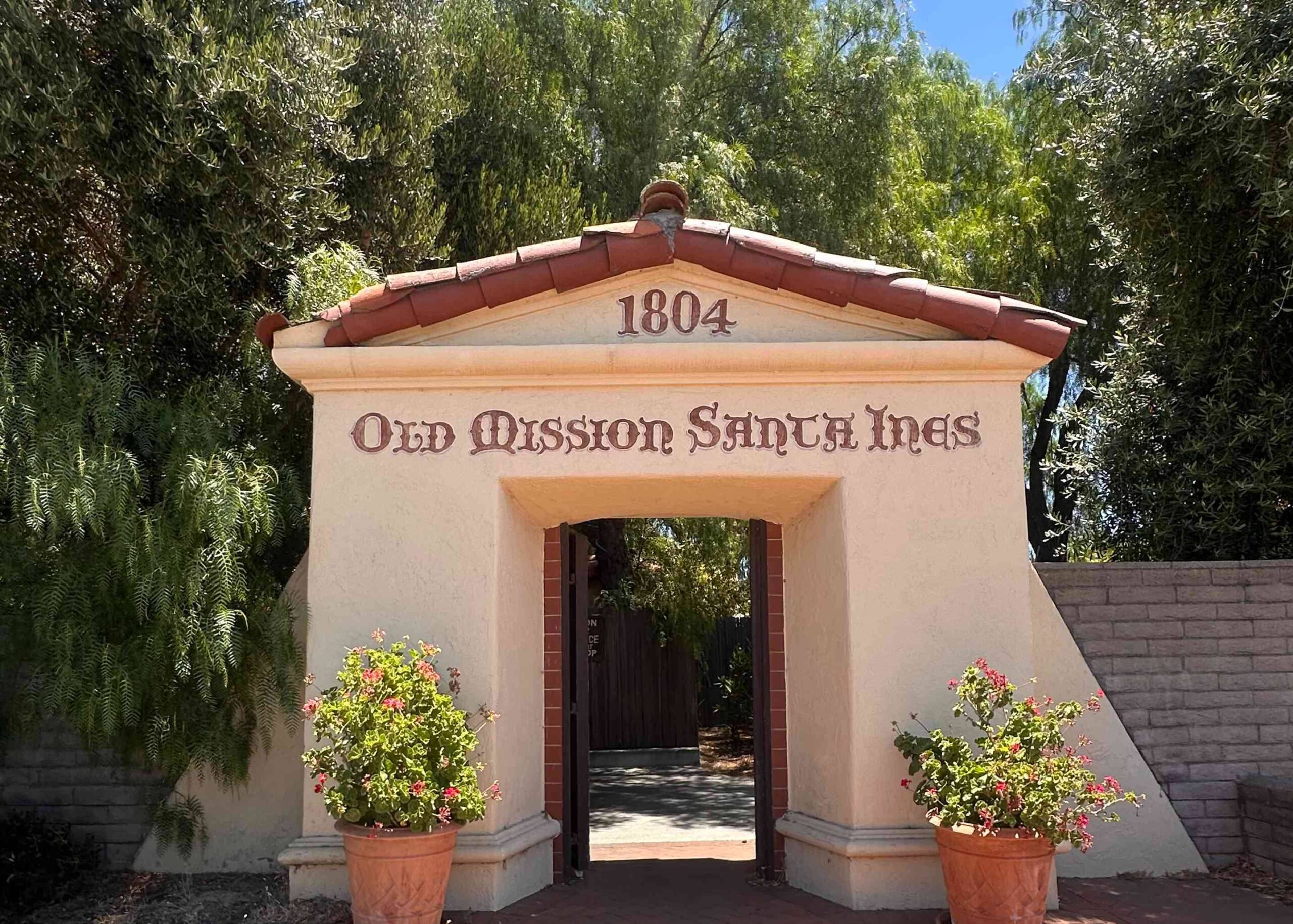 Old Mission Santa Inés (©Melanie Lee)