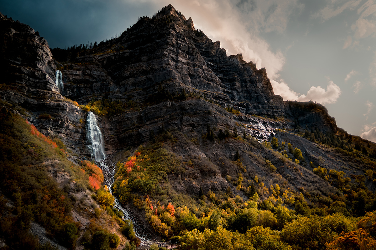 Bridal Veil Falls Utah (©Mike Newbry)