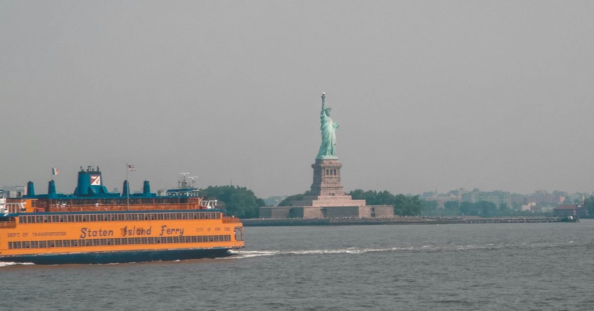 Staten Island Ferry (©Yulia Z)