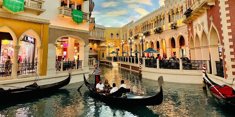 Venetian Gondolas (©Harika G)