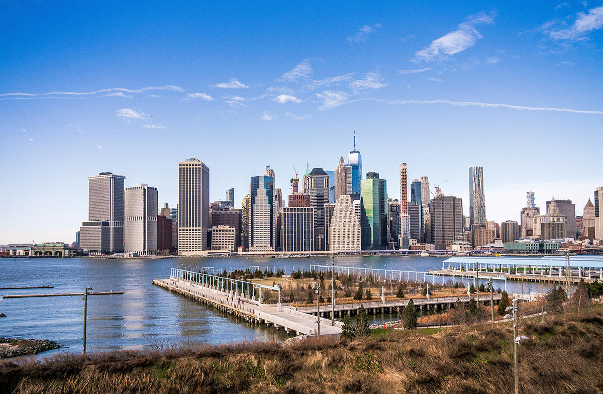 Brooklyn Bridge Promenade (©Ethan Jameson)