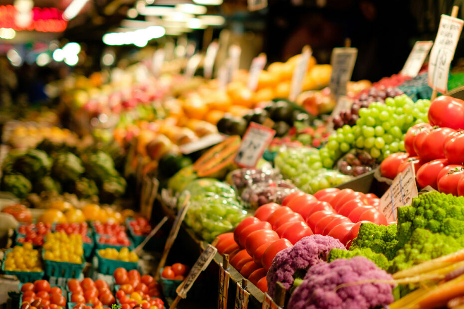 Outdoor Market (©Thomas Le)