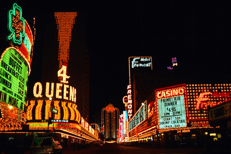 Fremont Street at Night (©Getty Images)