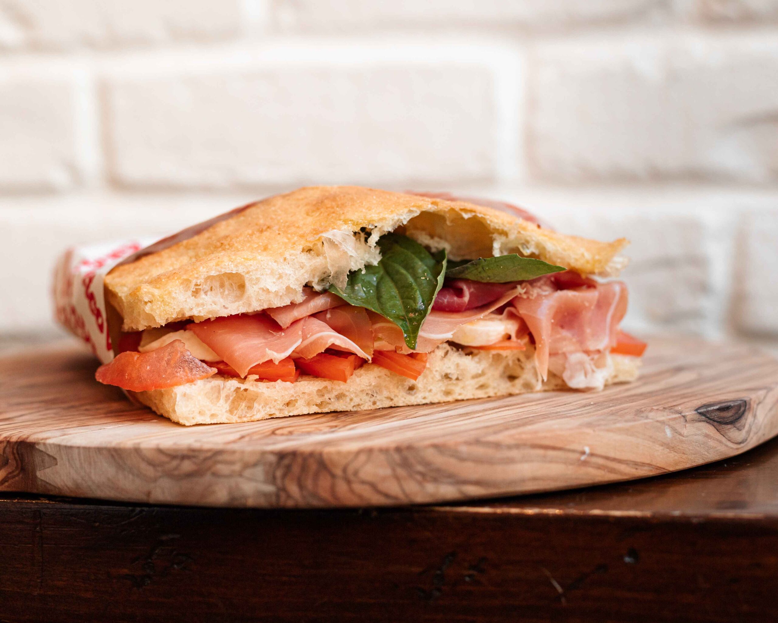 (Courtesy All’Antico Vinaio)