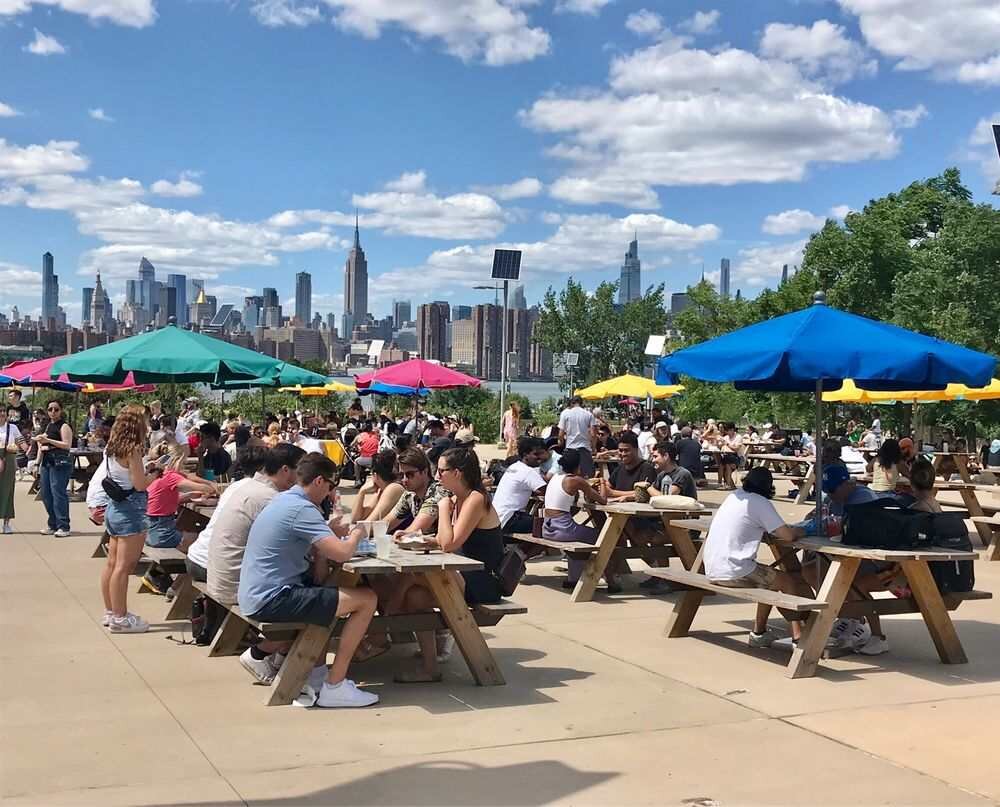 Williamsburg Smorgasburg (Courtesy Josh B Yelp)