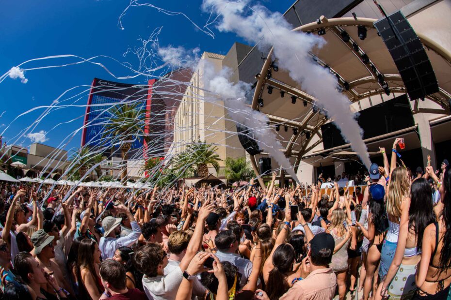 Ayu Dayclub (Courtesy Resorts World Las Vegas)