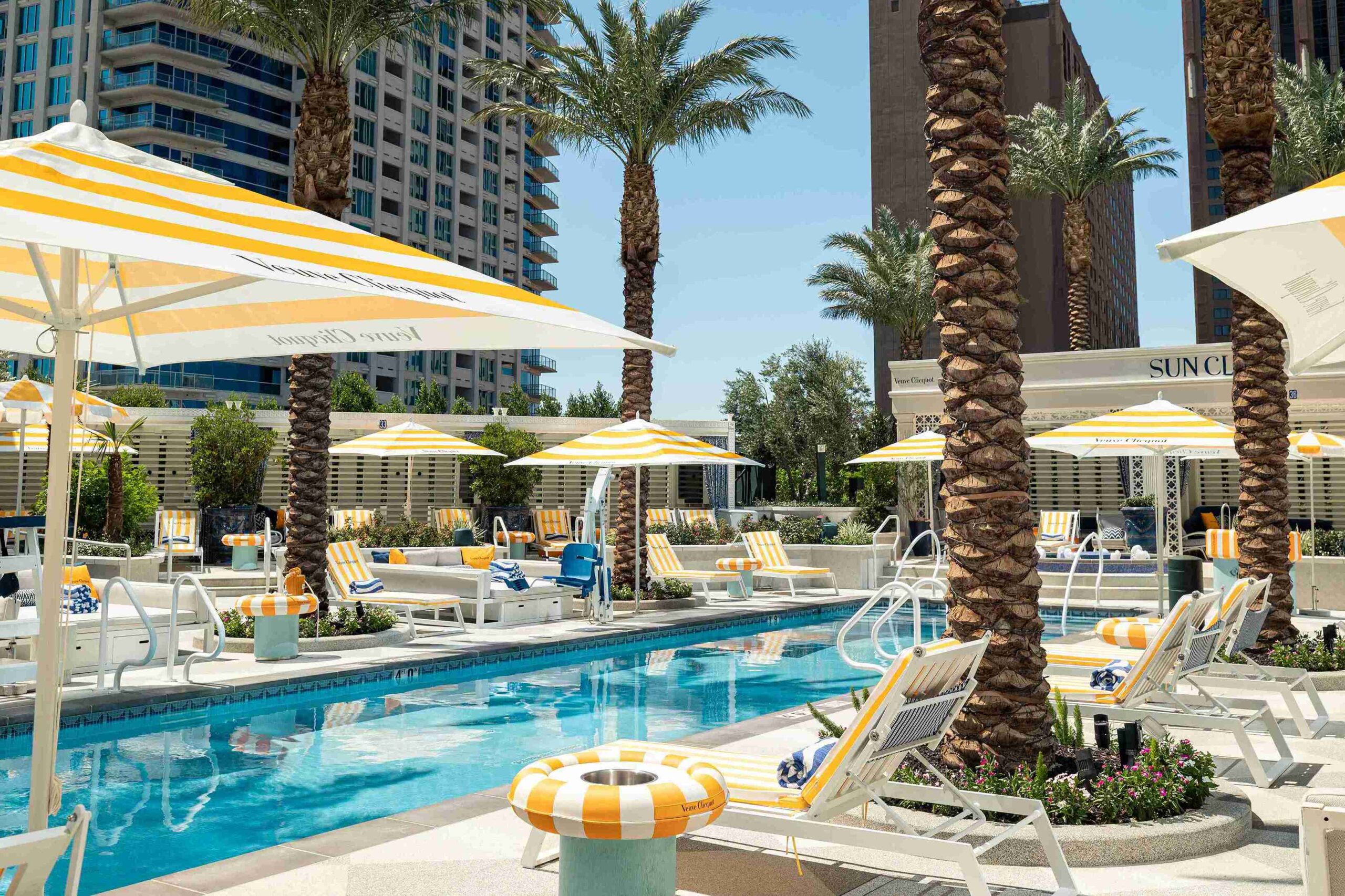 Sun Club (Courtesy Fontainebleau Las Vegas)