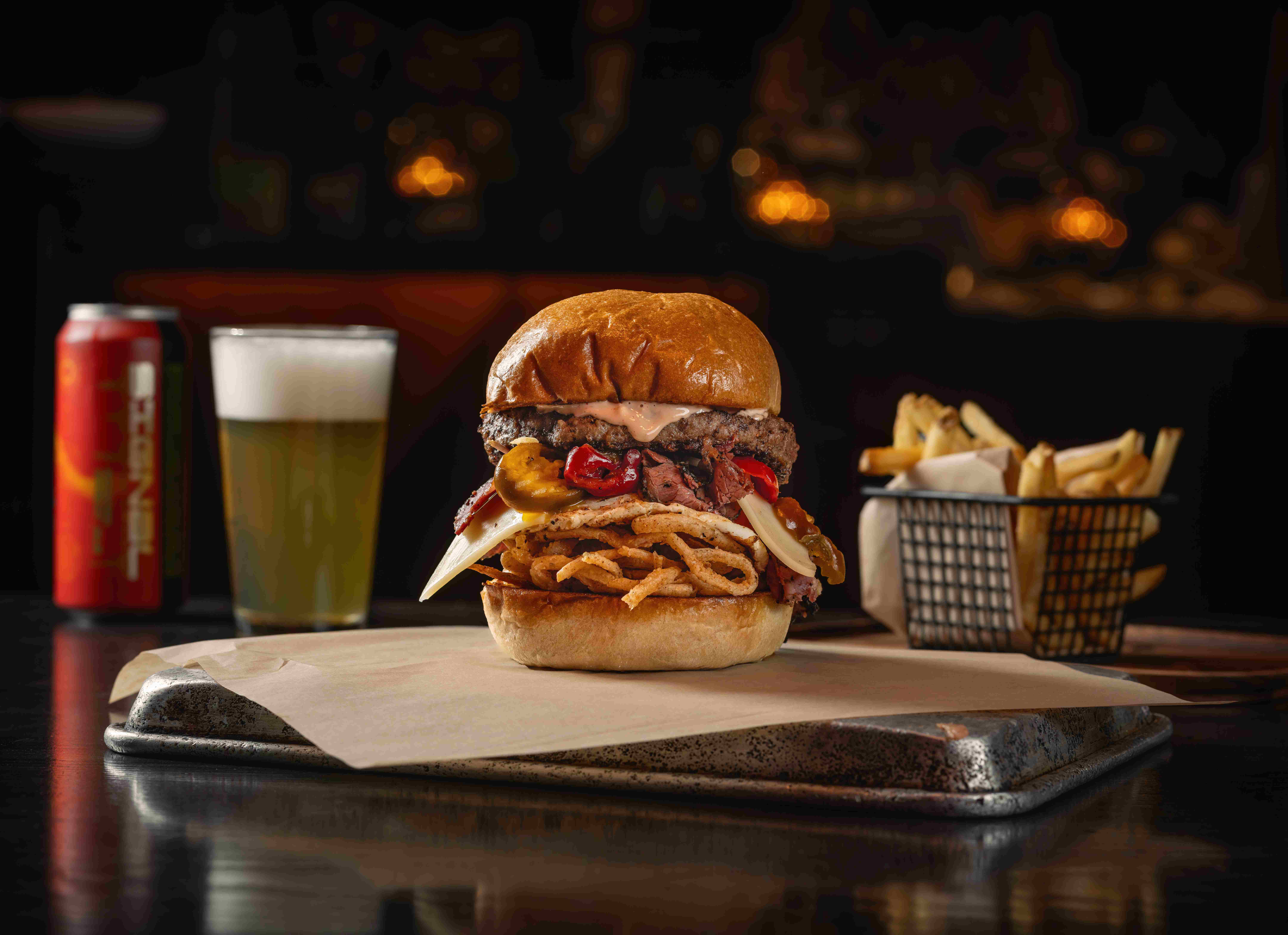 BBQ Bacon Burger at The Beast (©Anthony Mair)