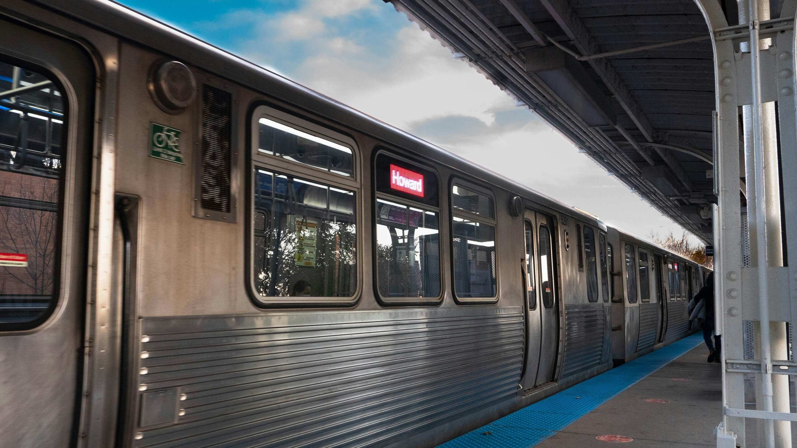 Chicago L (©Oscar Butler)