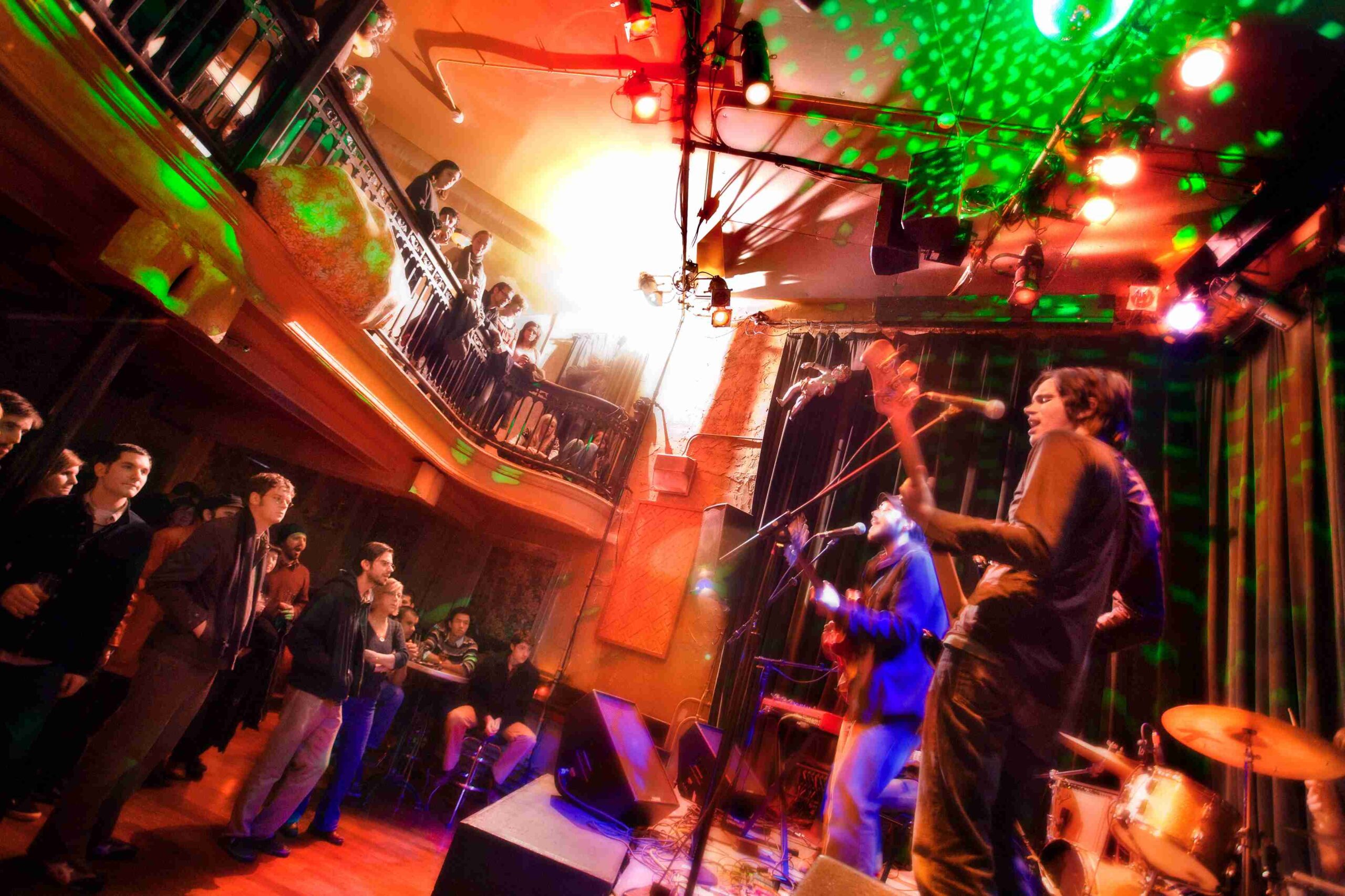 Johnny Brenda's (Photo by G. Widman for VISIT PHILADELPHIA®)
