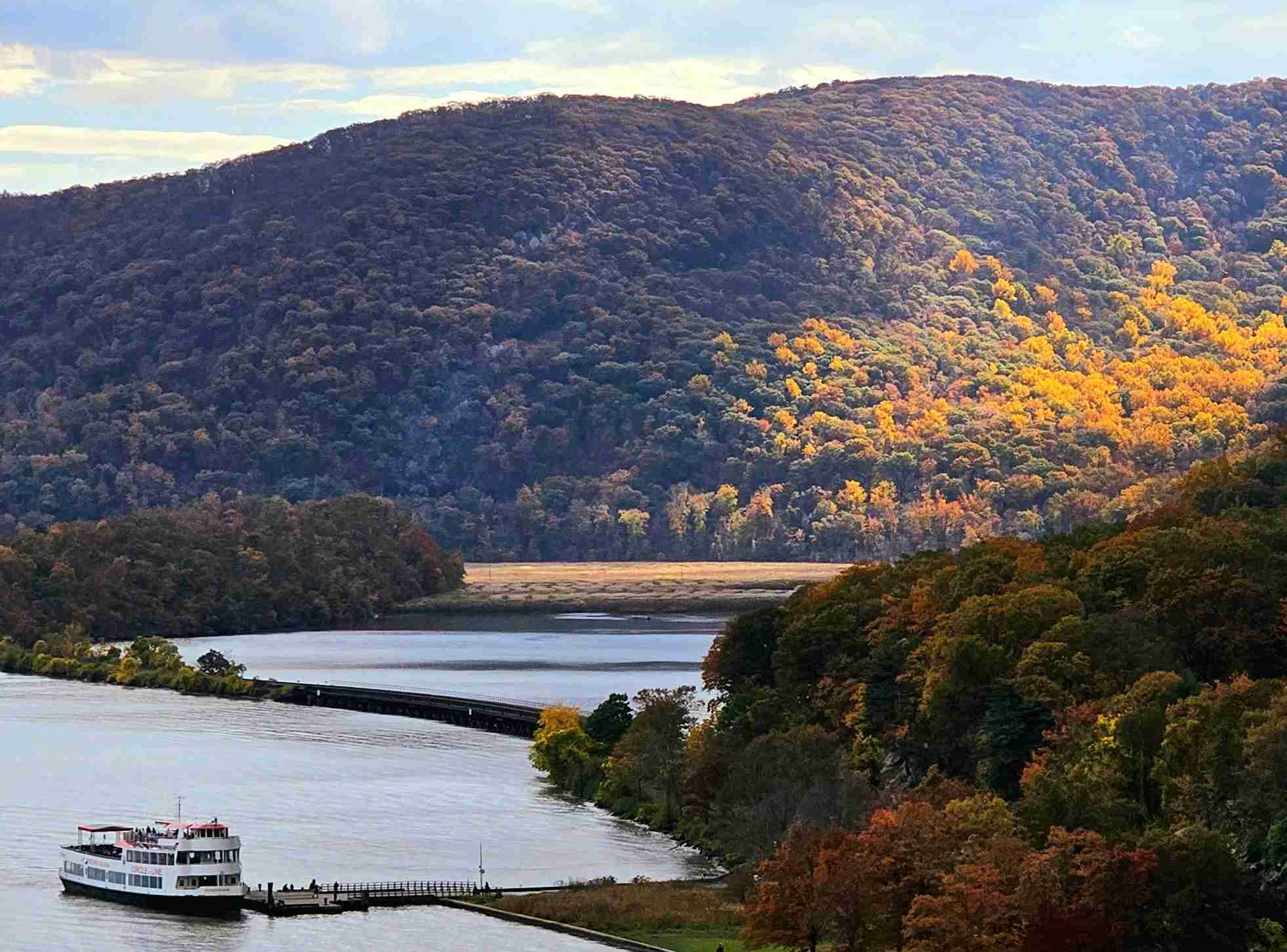 Cold Spring (©Richard Lu)