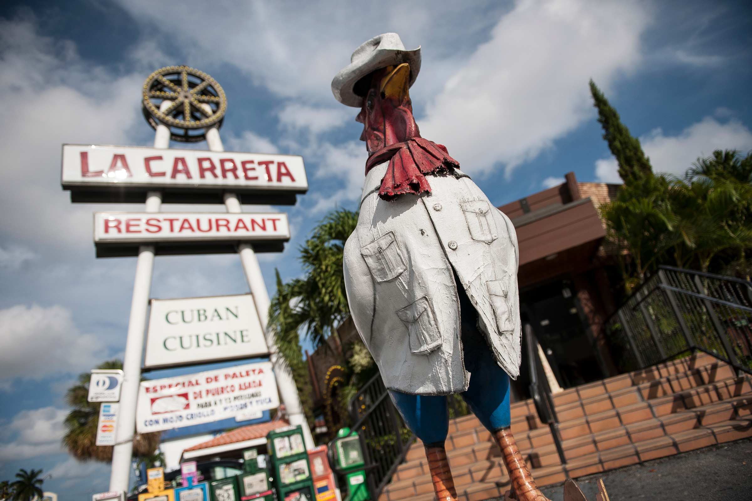 La Carreta (Photo courtesy of the GMCVB – http://MiamiandMiamiBeach.com)