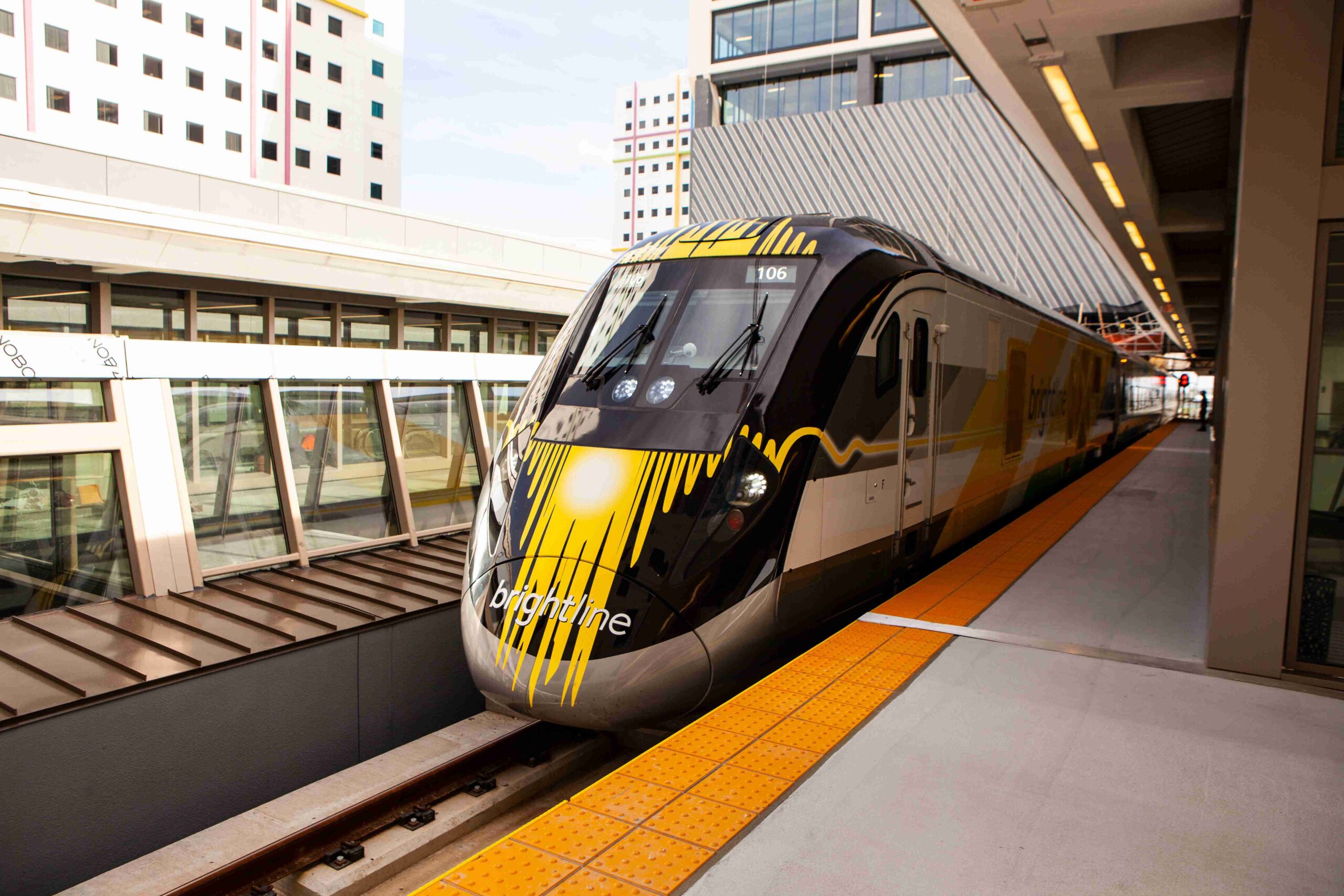 Brightline (Photo courtesy of the GMCVB – http://MiamiandMiamiBeach.com)