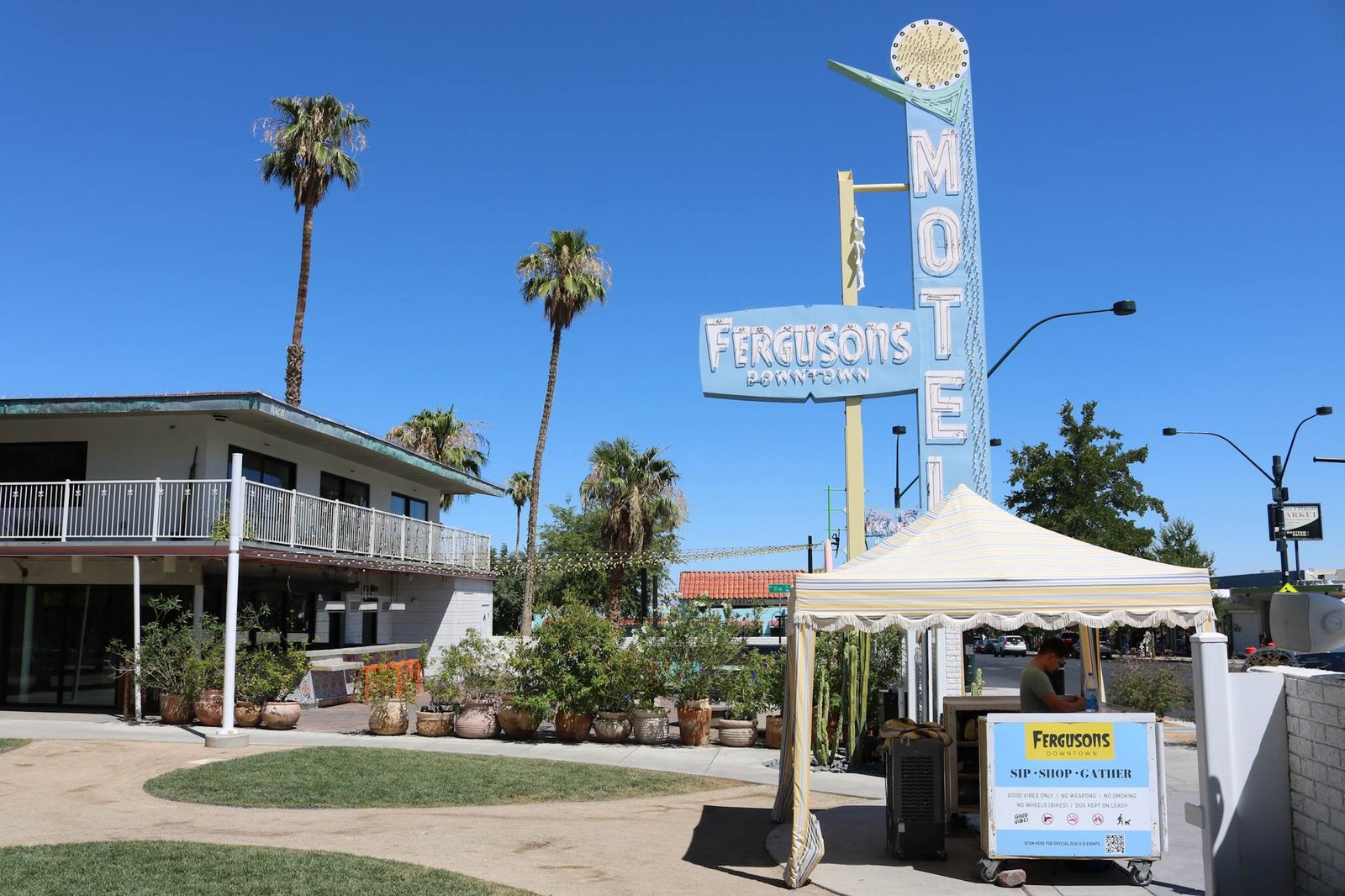 Ferguswons Raleigh Shopping Local Artisans at Fergusons Downtown