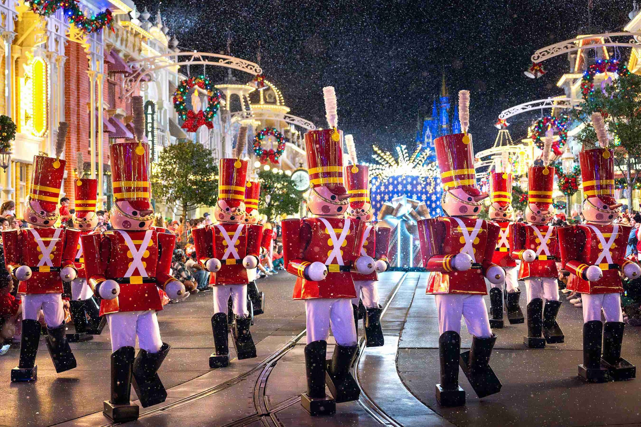 Mickey's Very Merry Christmas Party (Courtesy The Walt Disney Company/Photographer Bennett Stoops)