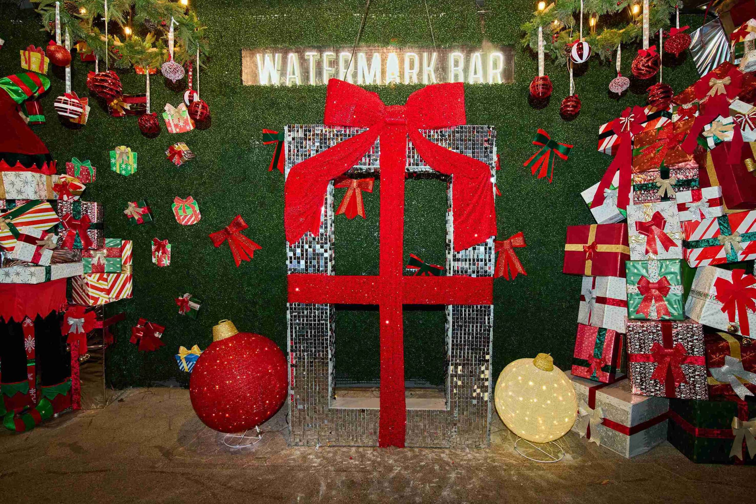 Santa's Winter Wonderland (Courtesy Watermark)