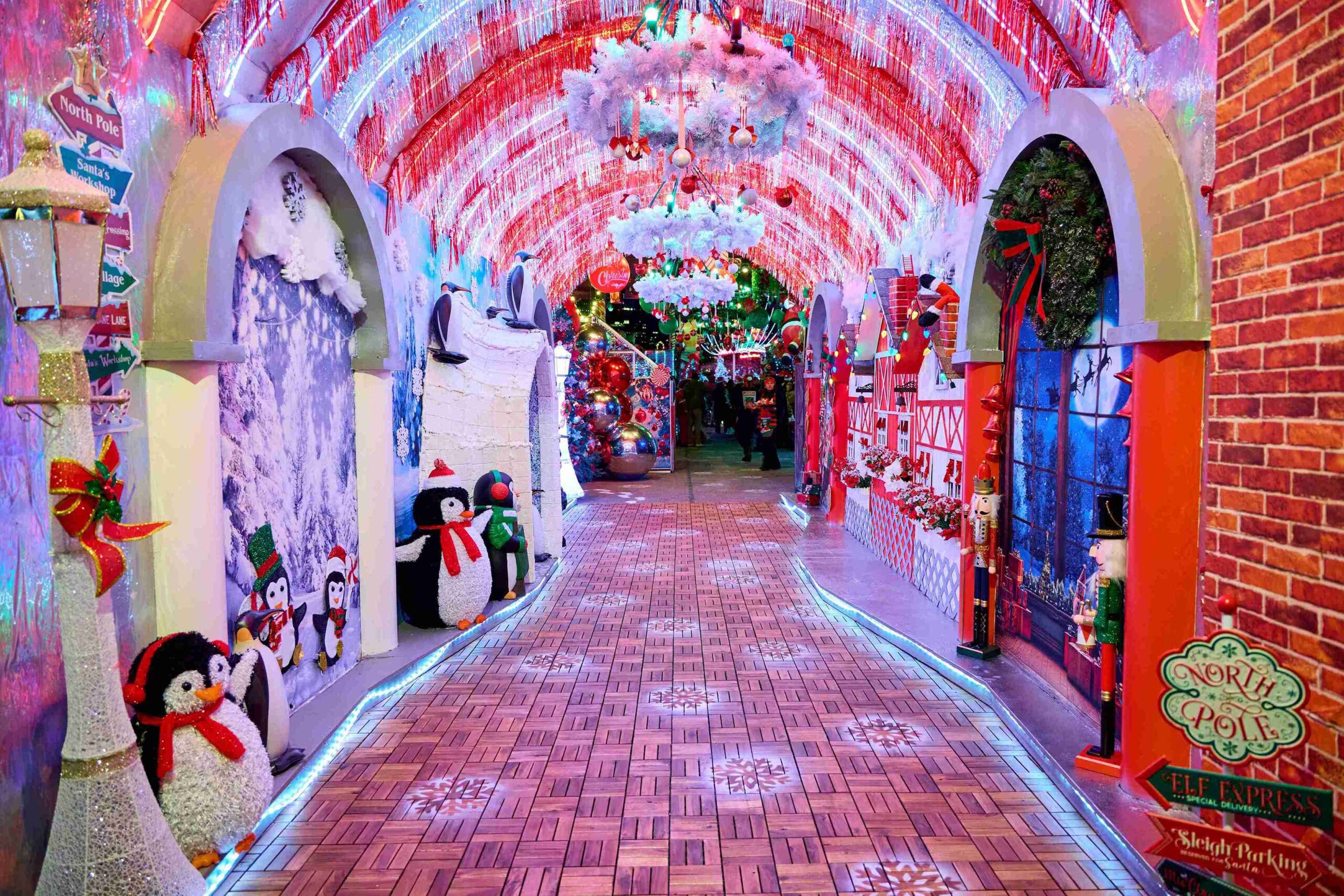 Santa's Winter Wonderland (Courtesy Watermark)