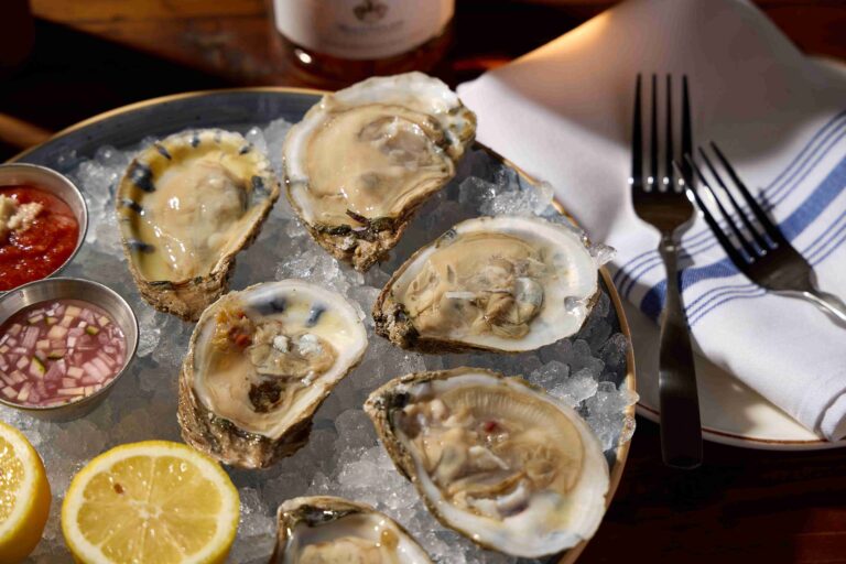 Briny Swine Smokehouse & Oyster Bar (©Neil Burger Photography)