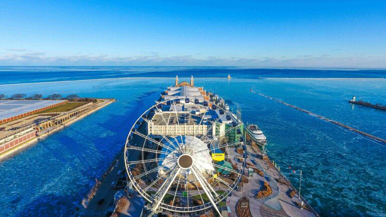 Navy Pier (©Joe Ciciarelli) Navy Pier (©Joe Ciciarelli)