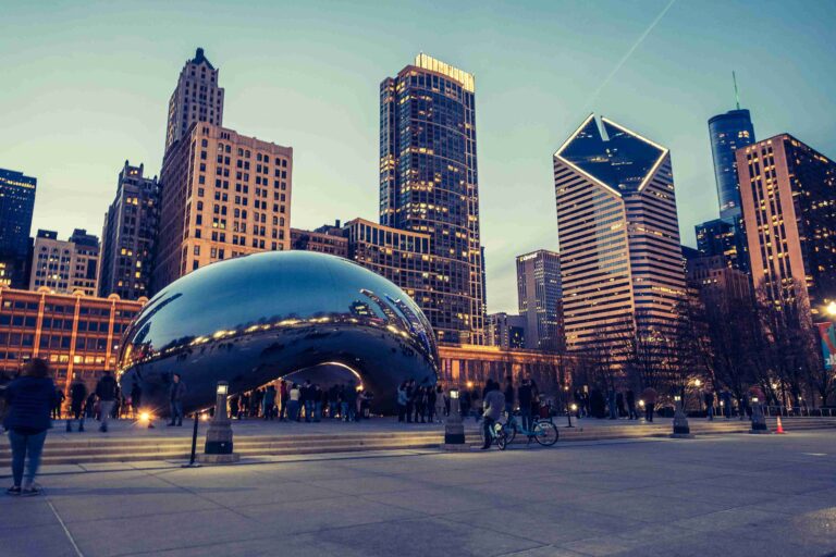 Cloud Gate (©Lance Anderson)