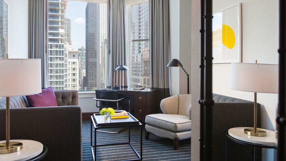 (Courtesy Staypineapple, An Iconic Hotel, The Loop)