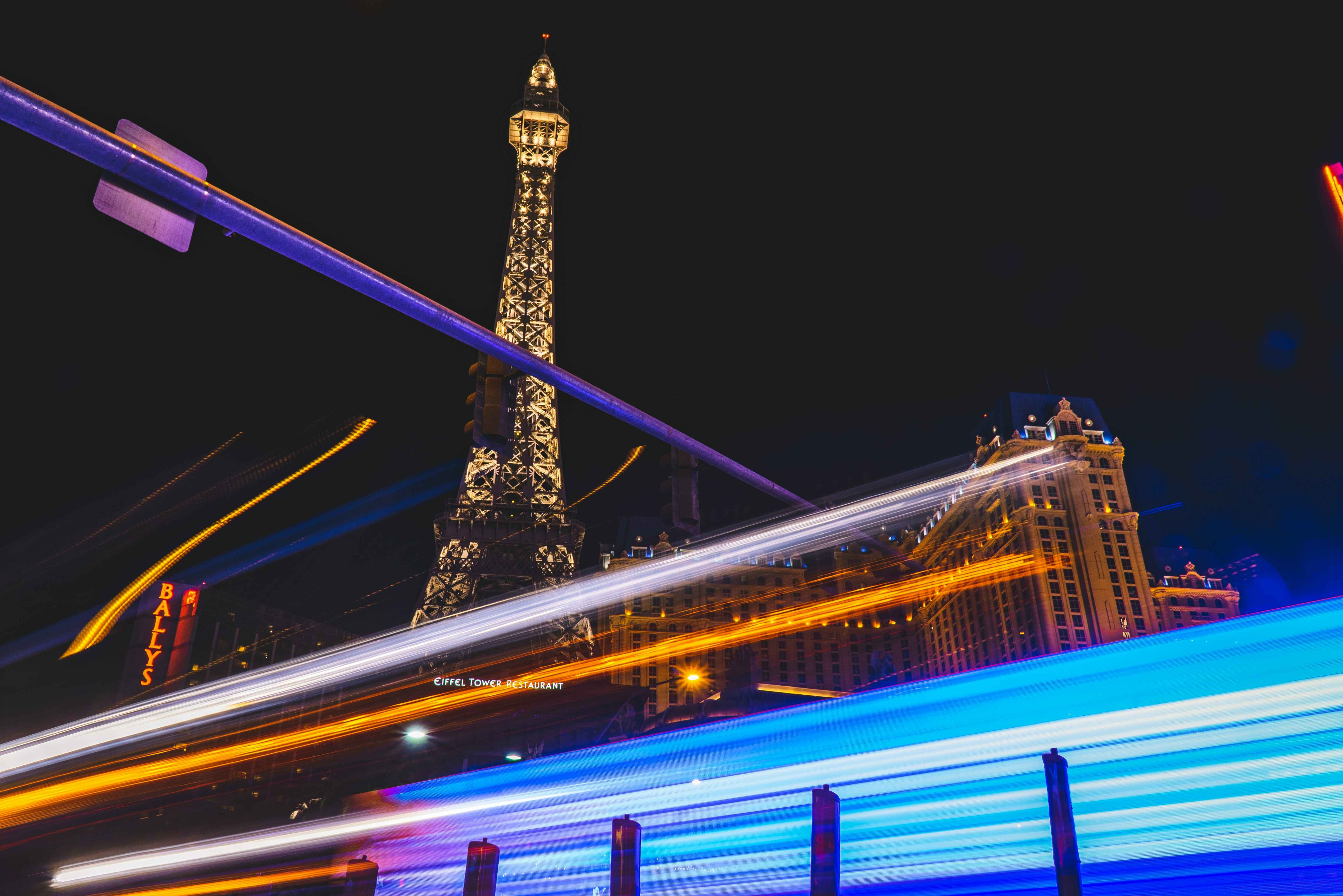 Eiffel Tower Experience (©RD Smith)