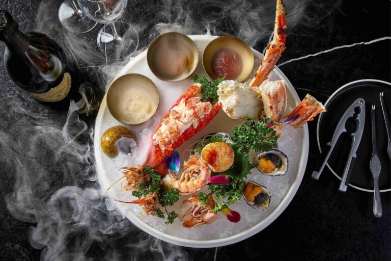 HOLU Asian Steakhouse (©Neil Burger Photography)