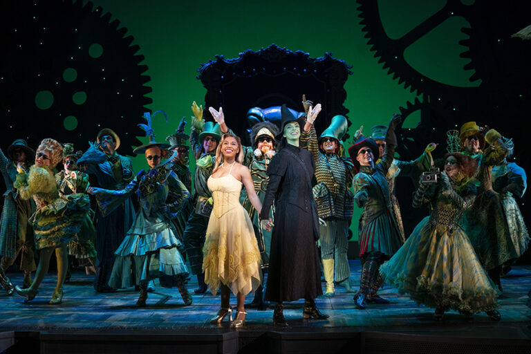 WICKED (©Joan Marcus)