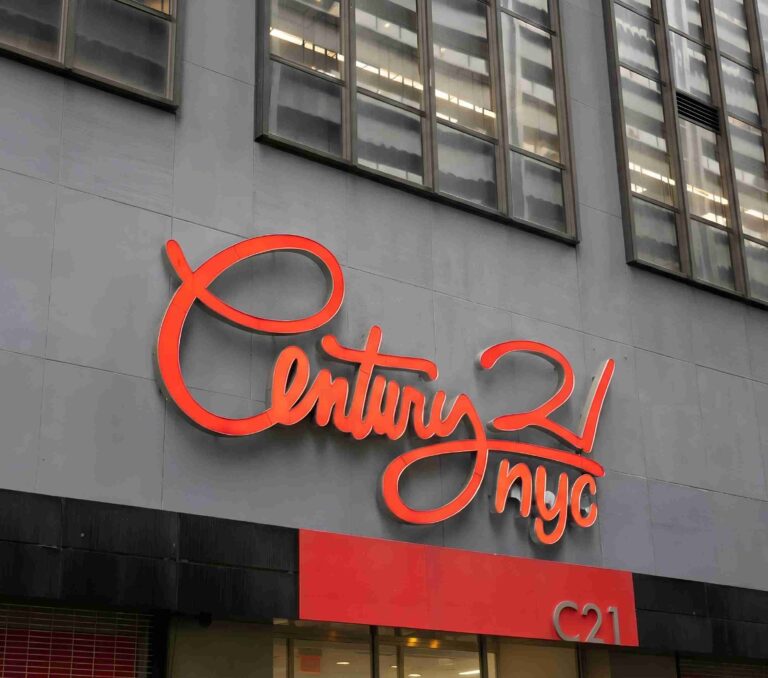 (Courtesy Century 21)