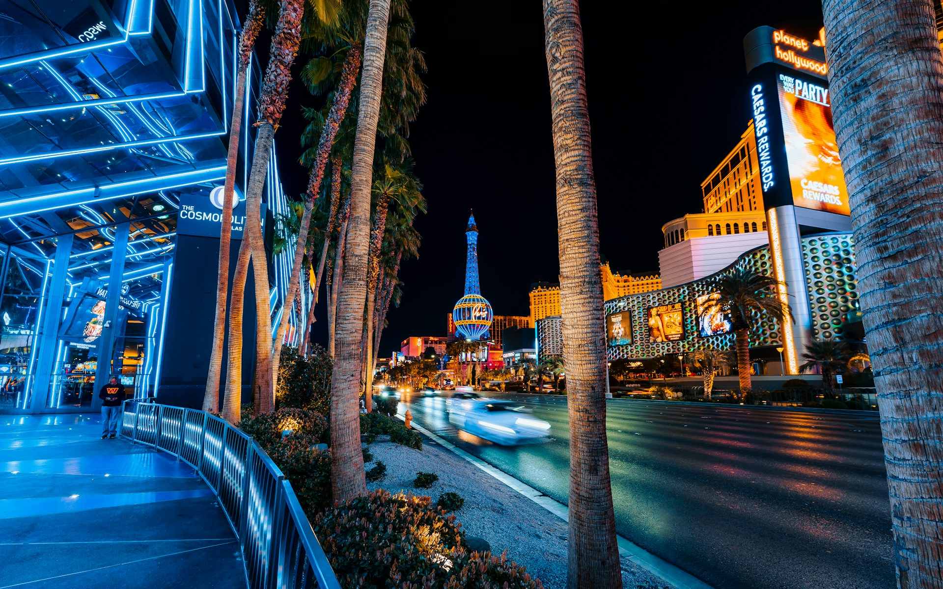 The Las Vegas Strip is Part of the Resort Corridor—Where You Can Get Banished (©Mos Sujaroenkraisri)