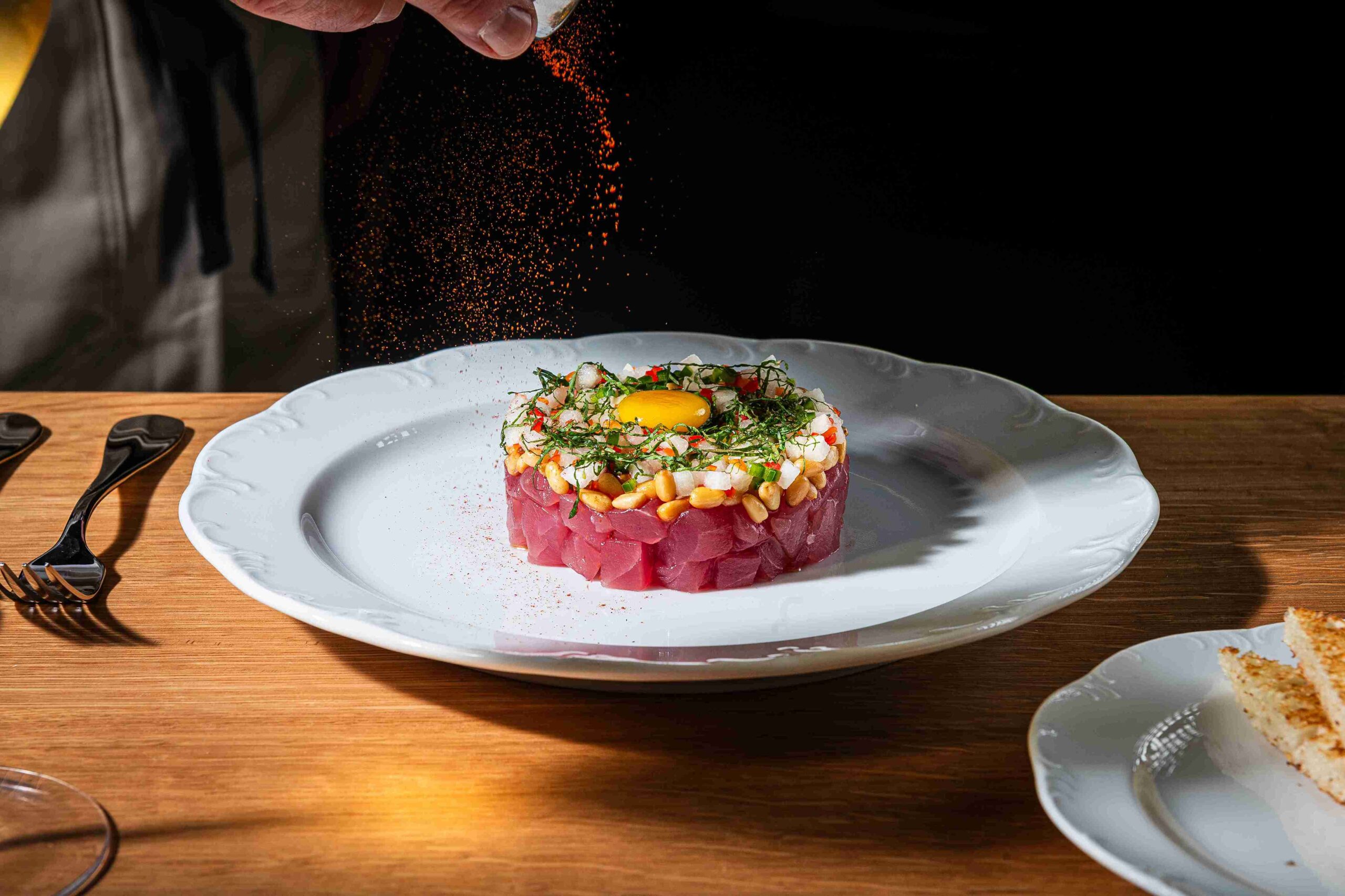 Bourbon Steak Tuna Tartare (©Courtesy Rey Lopez)
