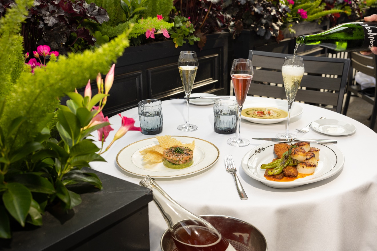 (Courtesy Abe & Louie’s)