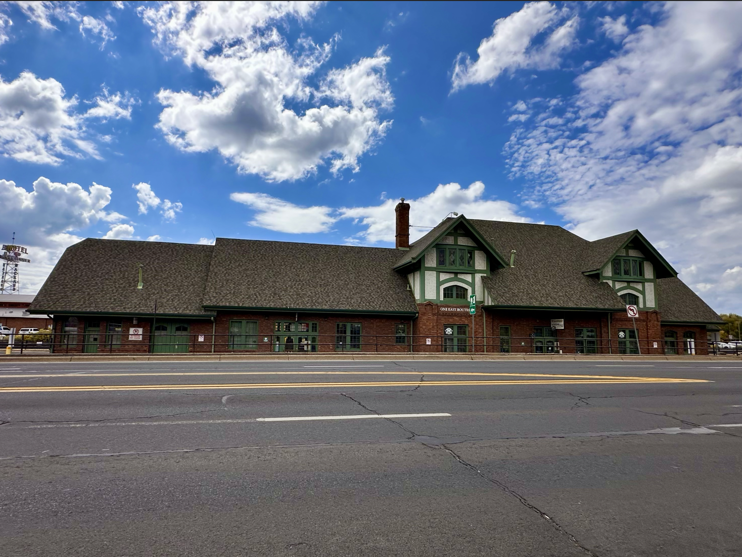Flagstaff Visitor's Center on Route 66 (©Melanie Lee)