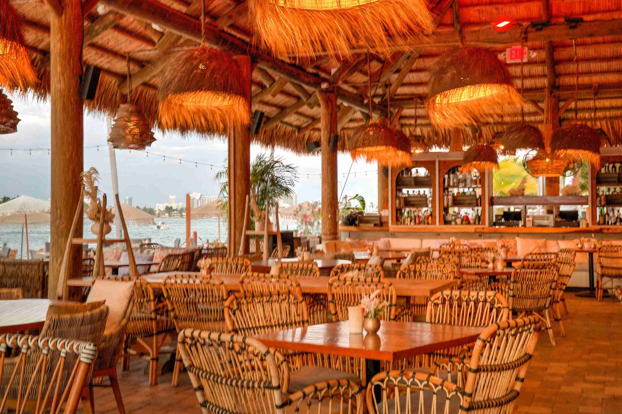 Enjoy Frozen Cocktails at Joia Beach (Courtesy Joia Beach)
