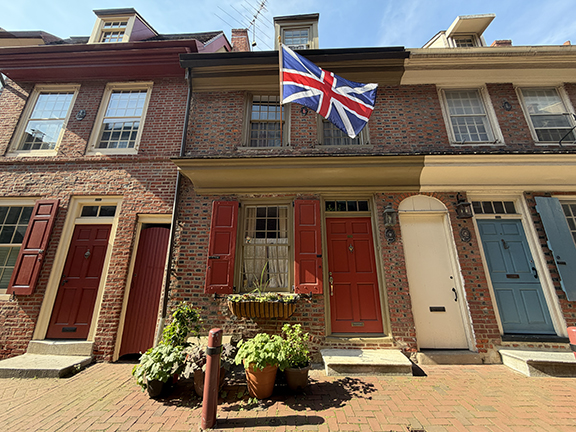 Elfreth's Alley (©Melanie Lee)