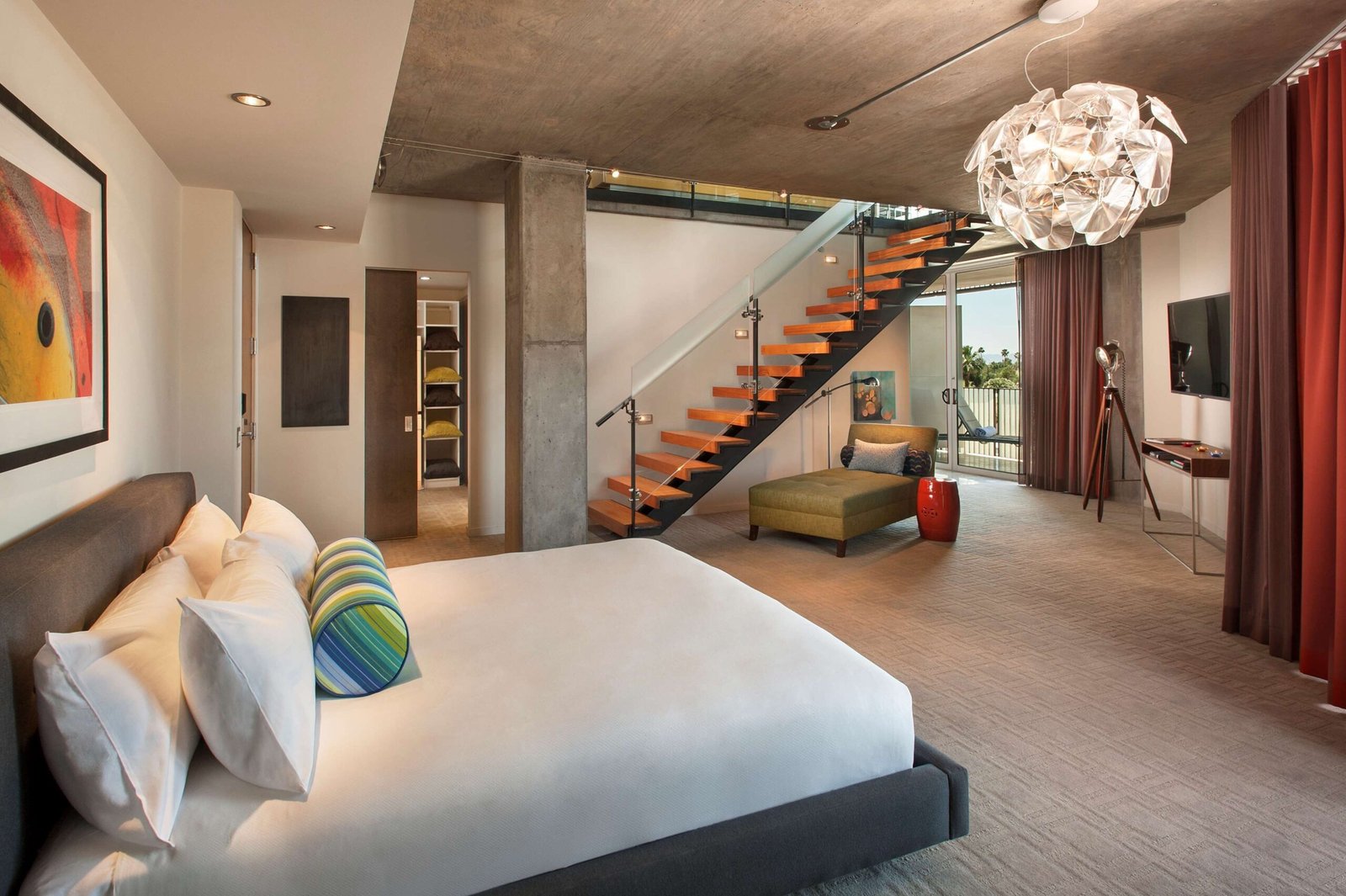 Hotel Valley Ho (Courtesy Expedia Group)